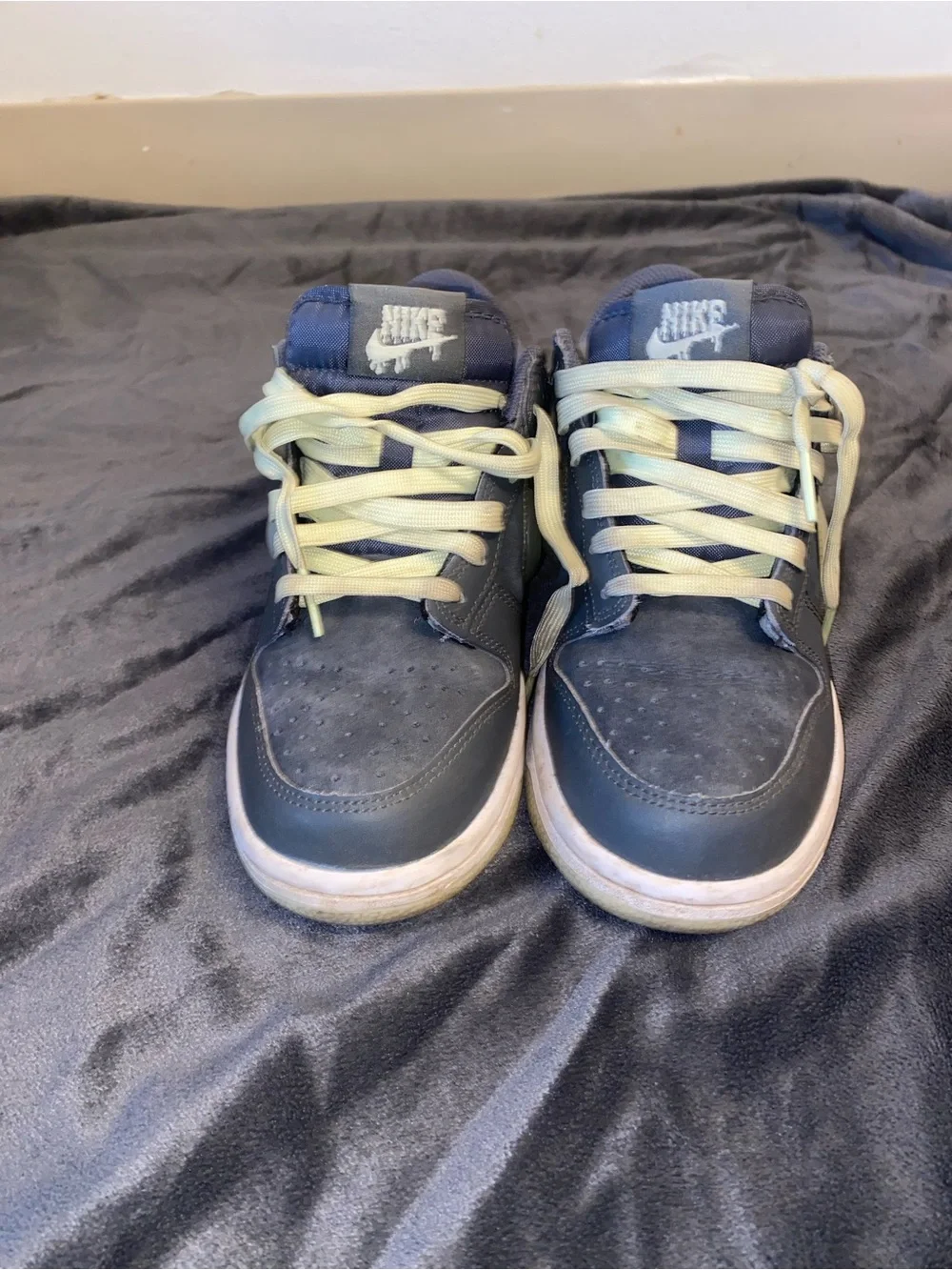 Nike Kids Low-Top Sneakers in Iron Grey and Cool Lime